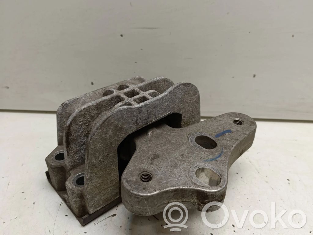 Ford Transit Custom Engine mount bracket 