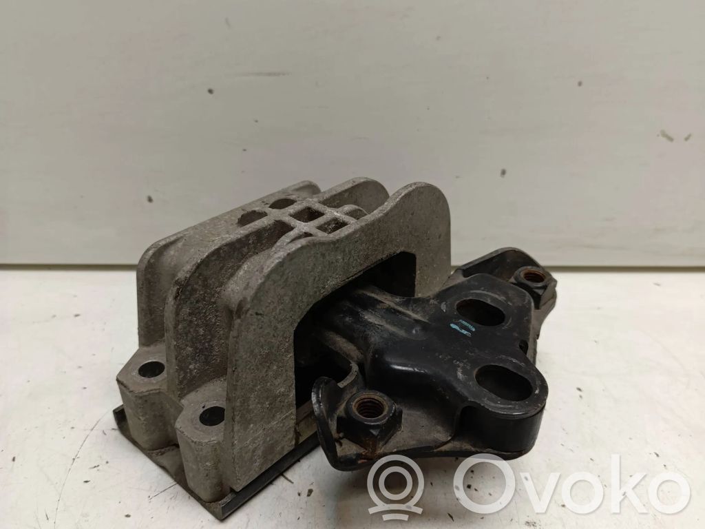 Ford Transit Custom Engine mount bracket 