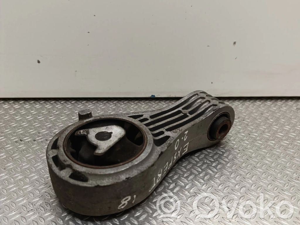 Peugeot Expert Engine mount bracket 