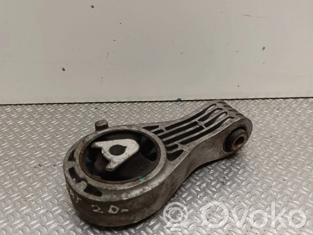 Peugeot Expert Engine mount bracket 