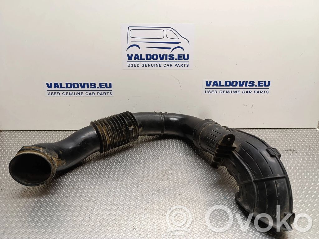 Część rury dolotu powietrza   1400446380,1840