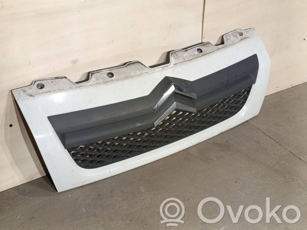 Citroen Jumper Front bumper upper radiator grill 