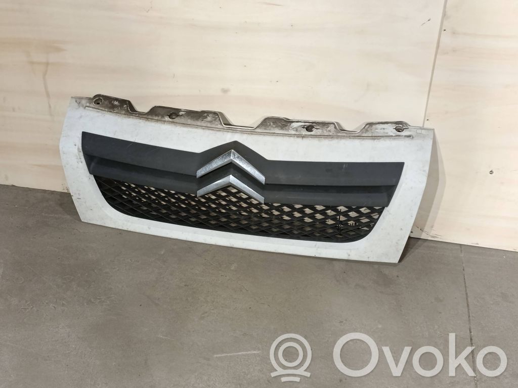 Citroen Jumper Front bumper upper radiator grill 