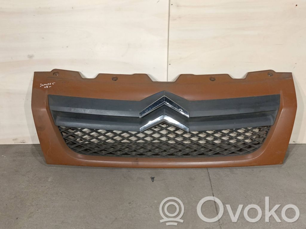 Citroen Jumper Front bumper upper radiator grill 