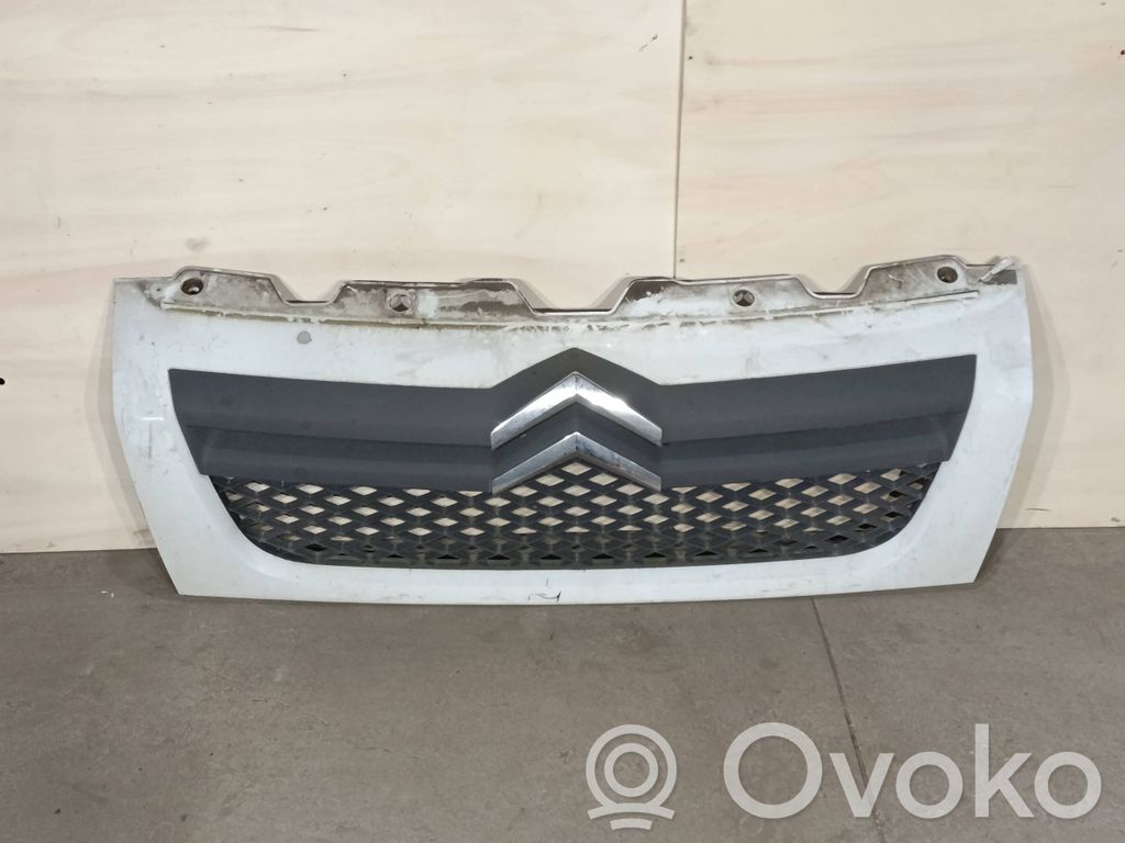 Citroen Jumper Front bumper upper radiator grill 