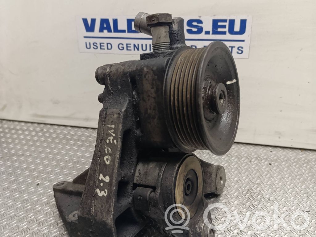 Iveco Daily 30.8 - 9 Power steering pump 