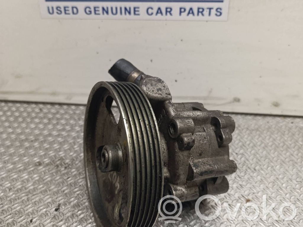 Peugeot 407 Power steering pump 