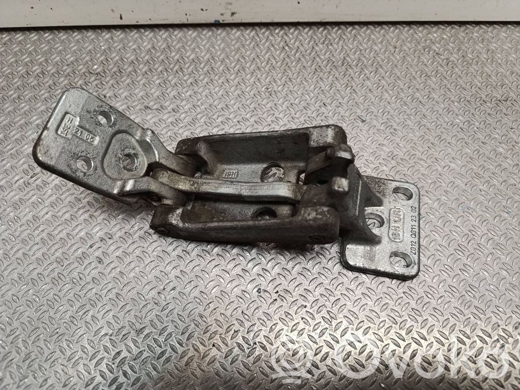 Mercedes-Benz Sprinter W906 Rear door lower hinge 