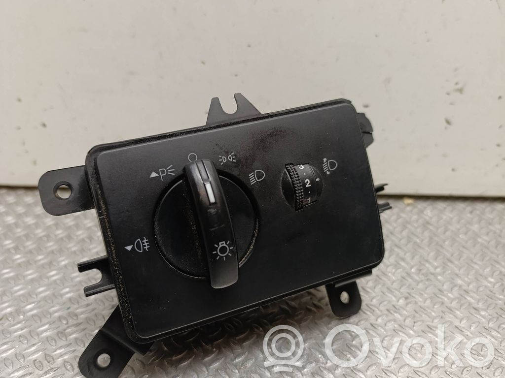 Light switch   4986102,PA6GF30,12026475