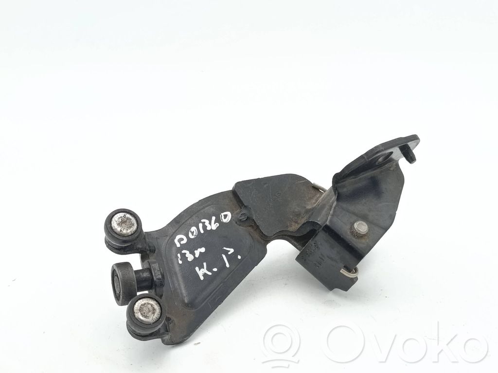 Fiat Doblo Sliding door middle roller runner 