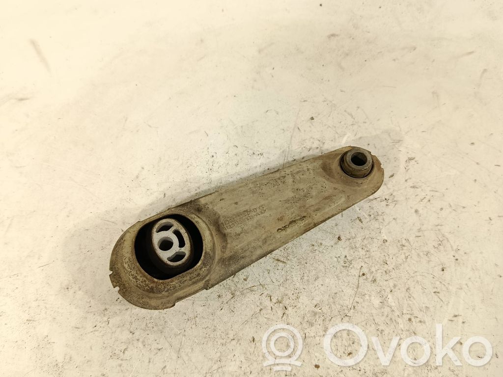 Renault Kangoo II Engine mount bracket 