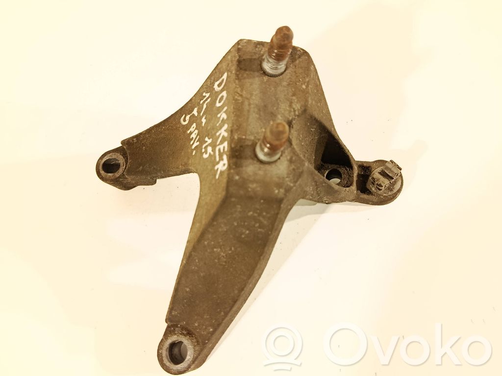 Dacia Dokker Gearbox mounting bracket 
