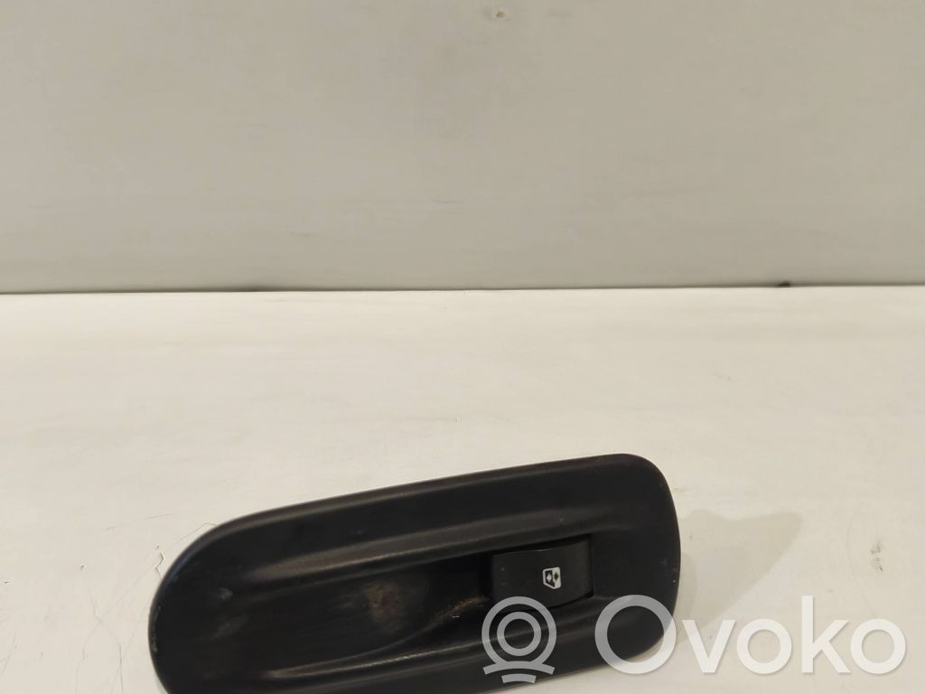 Renault Master II Electric window control switch 