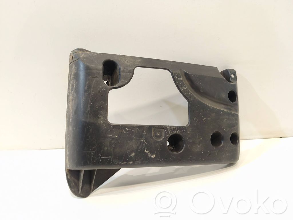 Renault Master III Uchwyt / Mocowanie zderzaka tylnego 