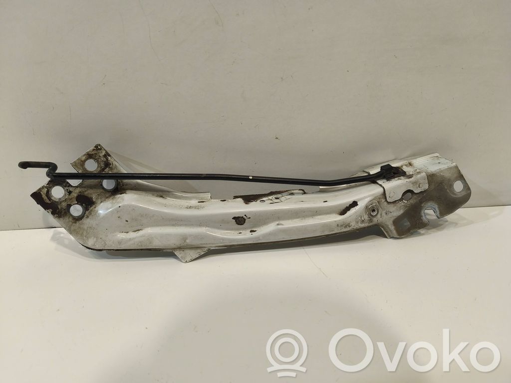 Headlight/headlamp mounting bracket   E1227F04,93420