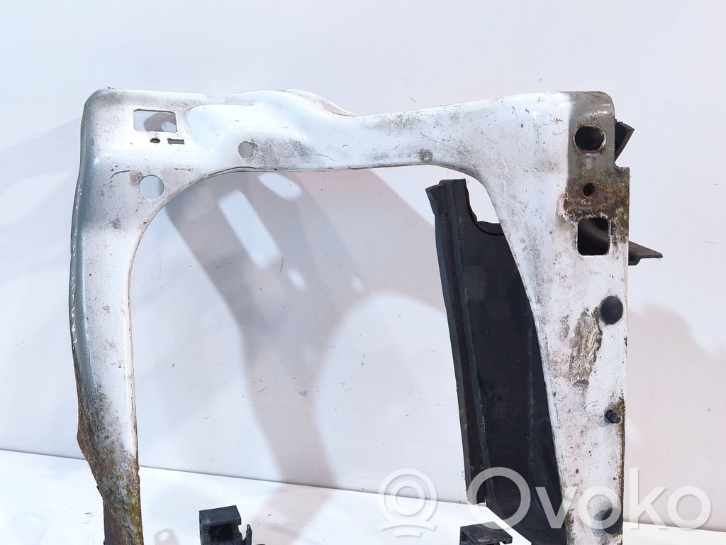 Headlight/headlamp mounting bracket
