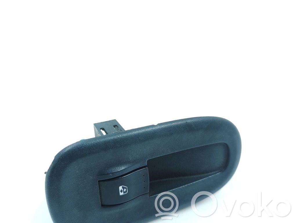Electric window control switch   8200548968,1007478