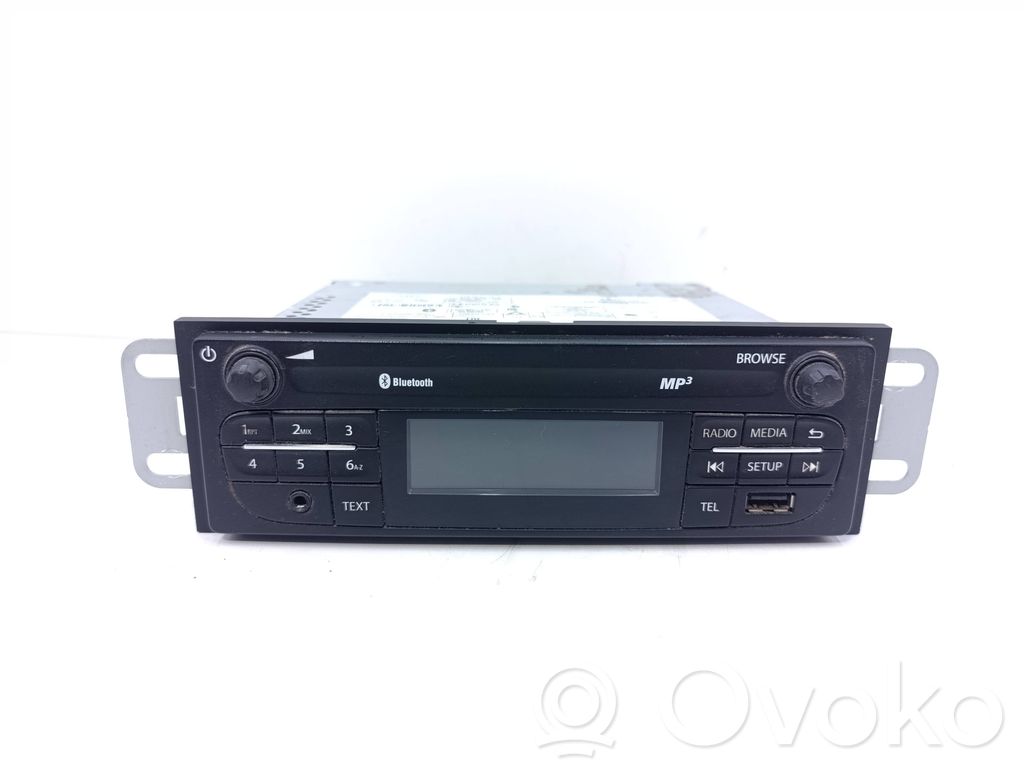 Renault Trafic III (X82) Panel / Radioodtwarzacz CD/DVD/GPS 