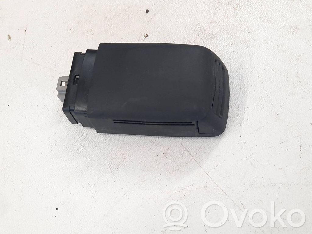 Toyota RAV 4 (XA50) Lietus sensors 