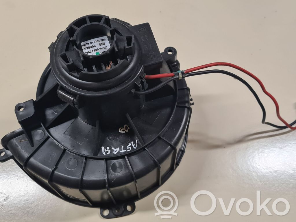 Opel Astra H Ventilator aerotermă 
