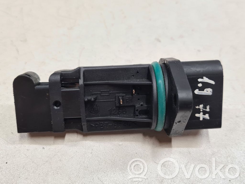 Volkswagen PASSAT B6 Mass air flow meter 