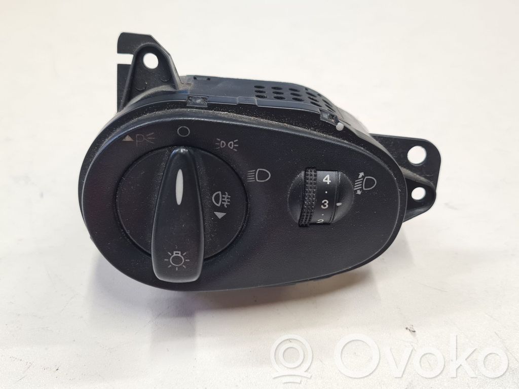 Ford Focus Light switch 