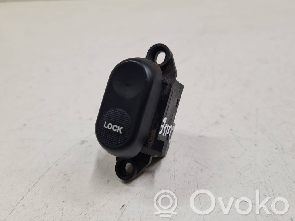 Chrysler PT Cruiser Central locking switch button 