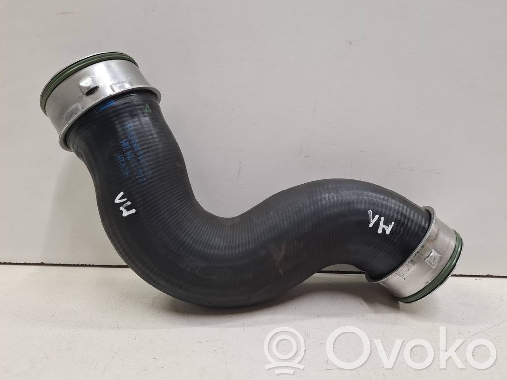 Volkswagen PASSAT B6 Intercooler hose/pipe 