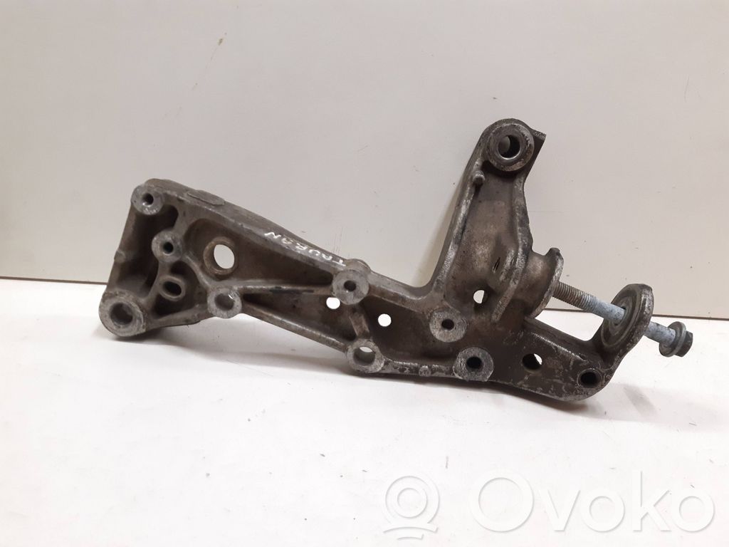 Volkswagen Touran I Front lower control arm/wishbone 