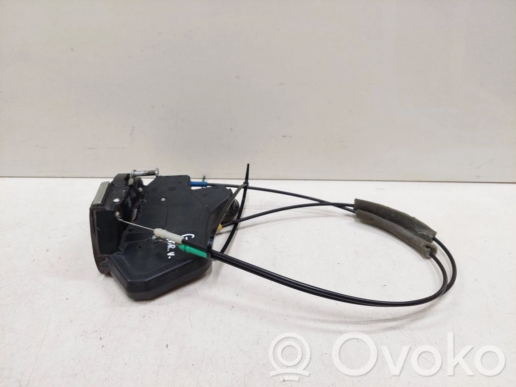 Toyota Corolla Verso E121 Aizmugurē slēdzene 