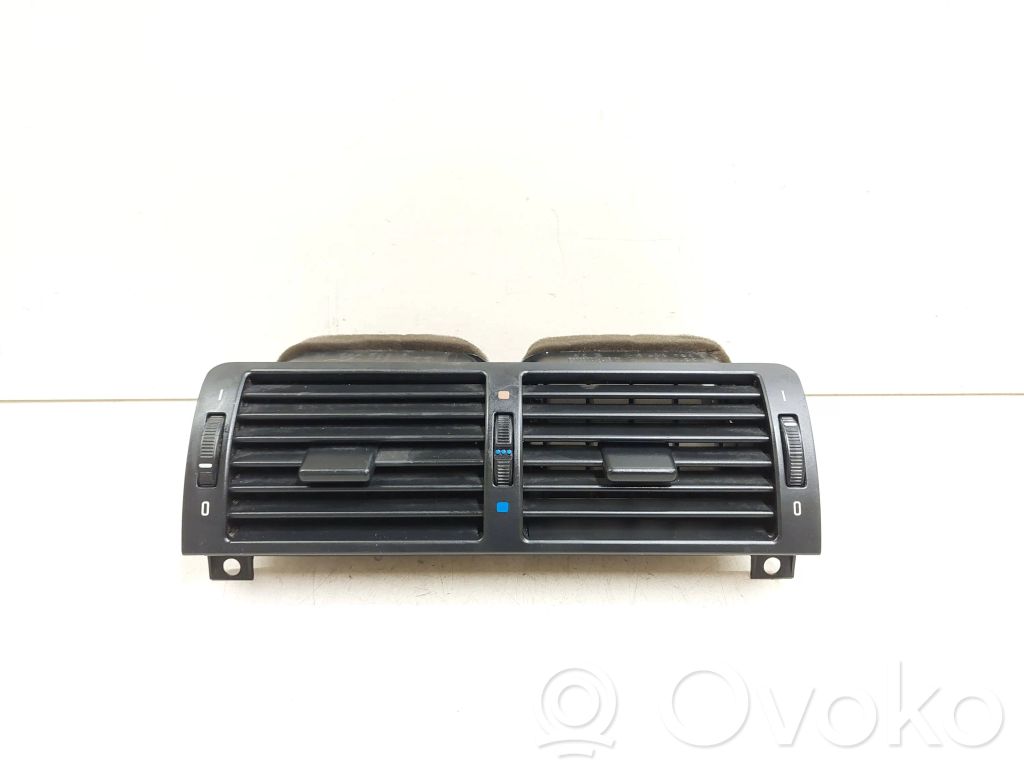 BMW 3 E46 Centrinės oro grotelės 