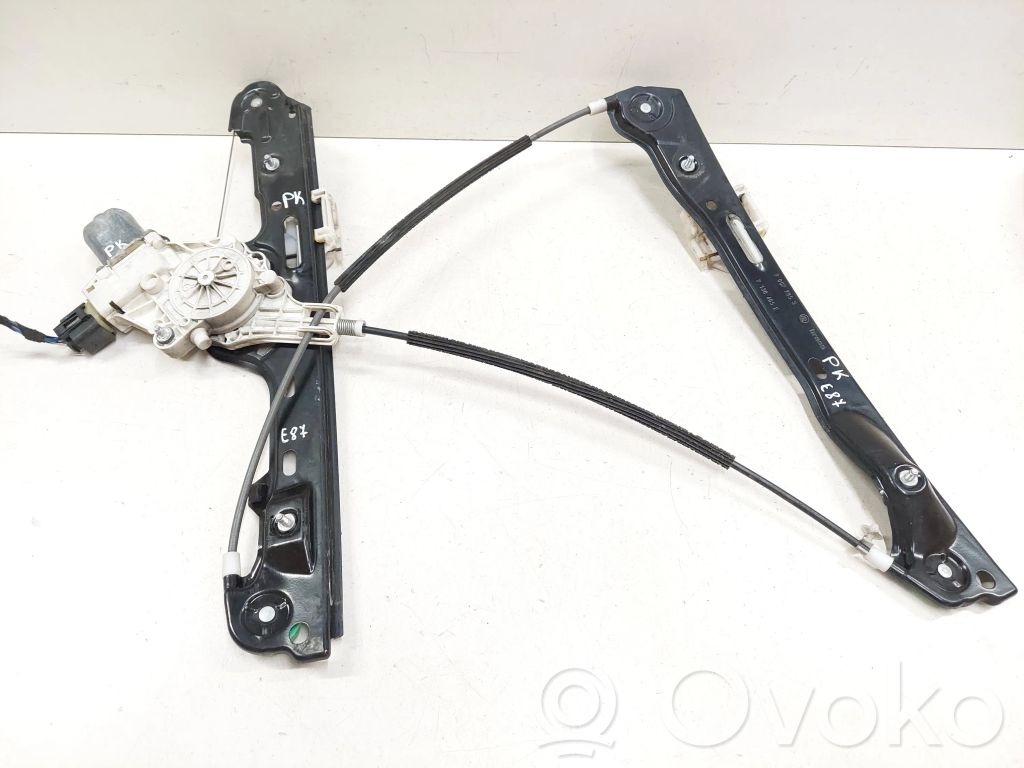 BMW 1 E81 E87 Front door window regulator with motor 