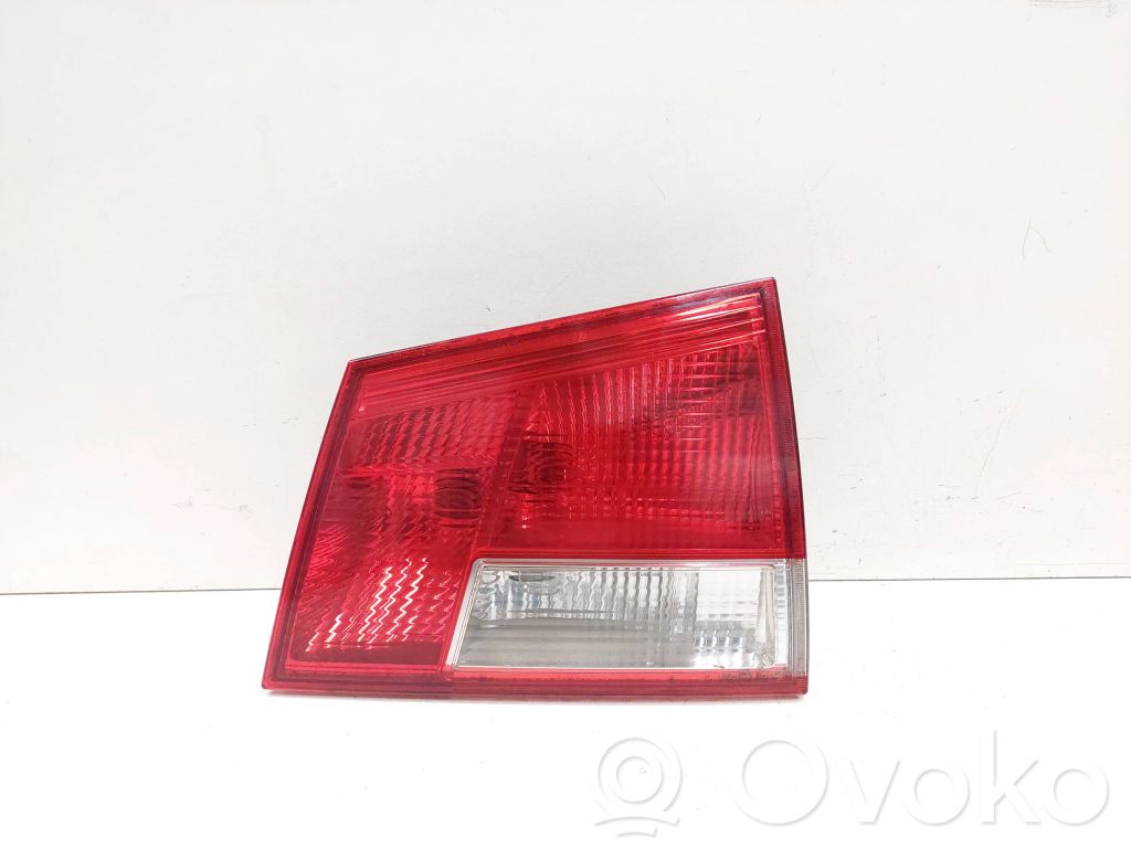 Opel Vectra C Lampy tylnej klapy bagażnika 