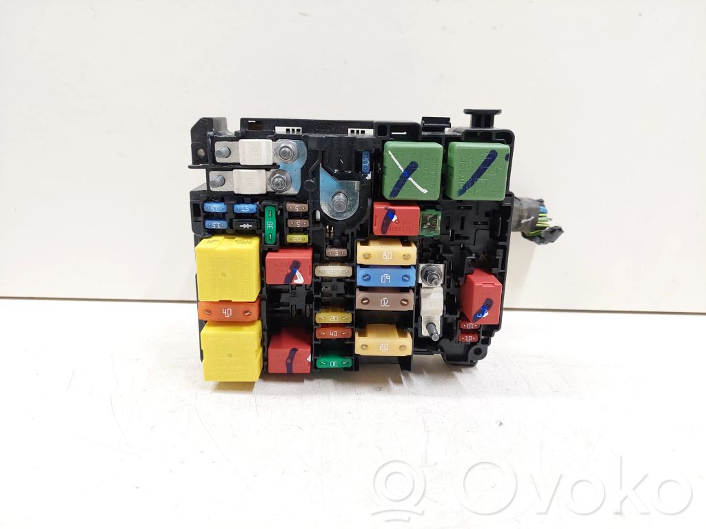 Peugeot 307 Fuse module 