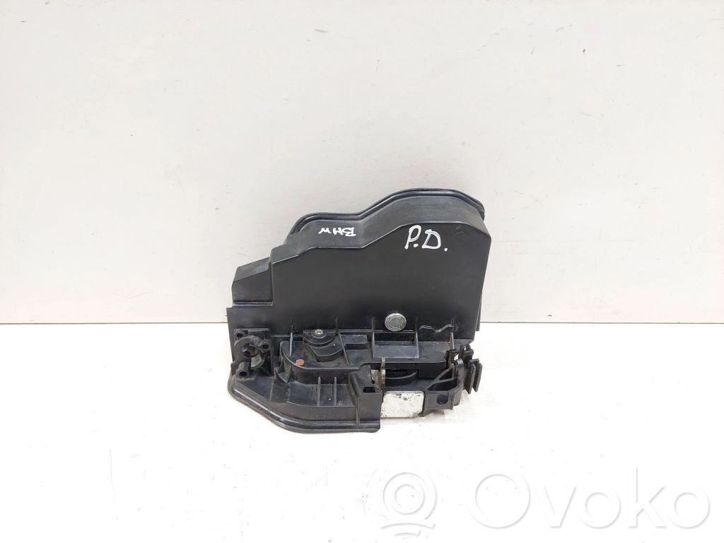 BMW 5 GT F07 Front door lock 