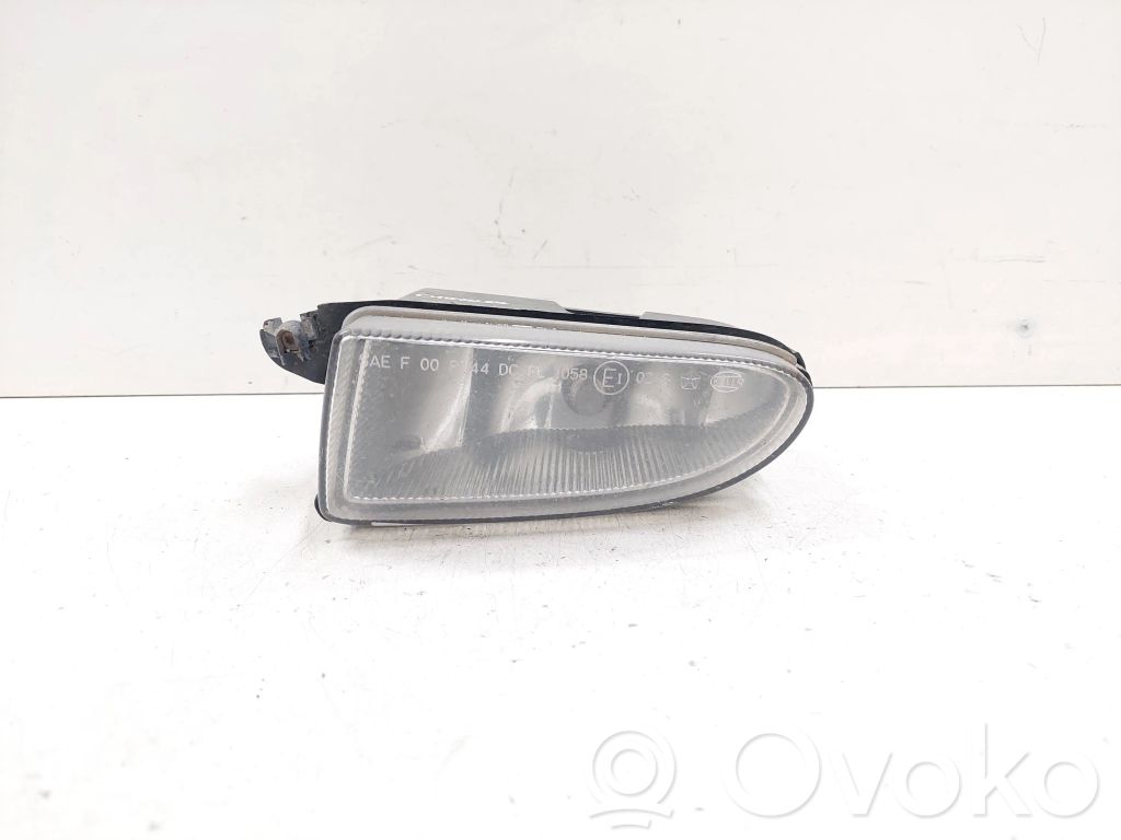 Miglas lukturis priekšā   E102B,PL1052