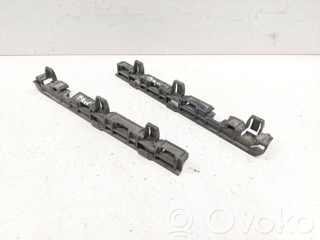 BMW 5 F10 F11 Ślizg listwy progowej 