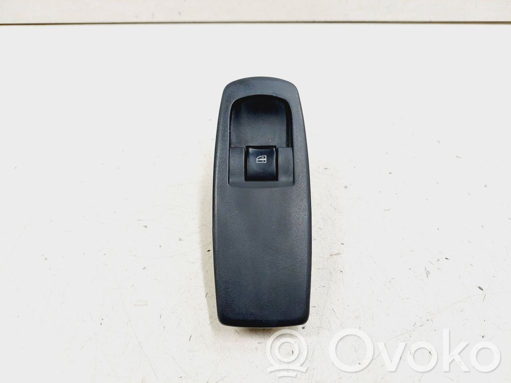 Renault Koleos I Electric window control switch 