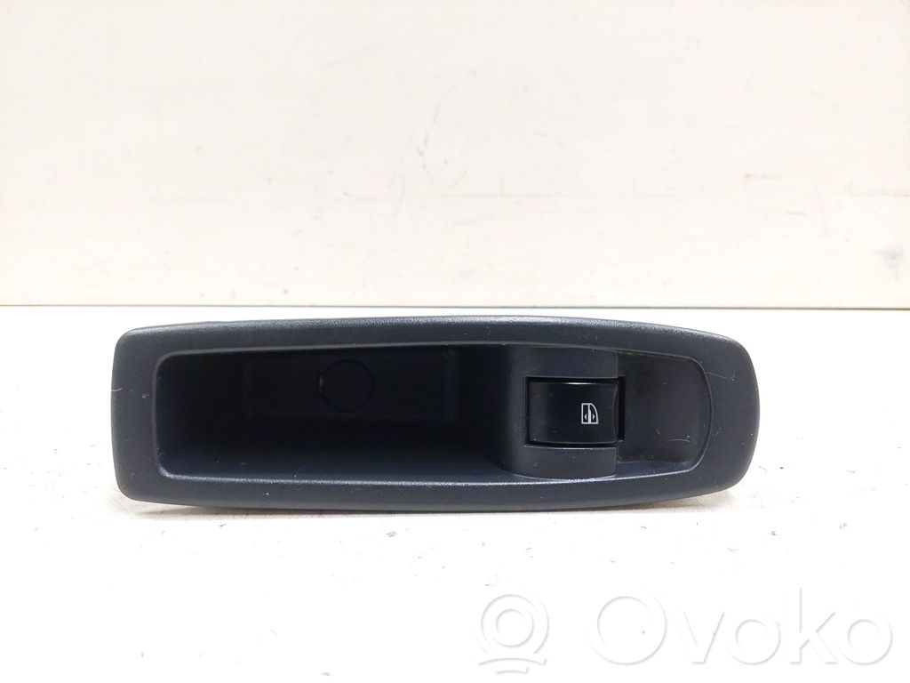 Renault Koleos I Electric window control switch 