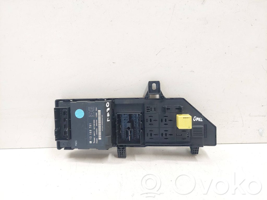 Opel Vectra C Fuse module 