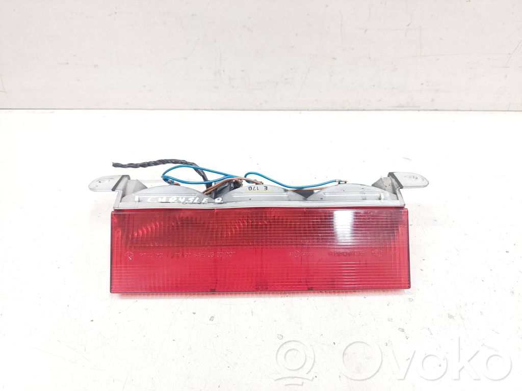 Chrysler PT Cruiser Third/center stoplight 