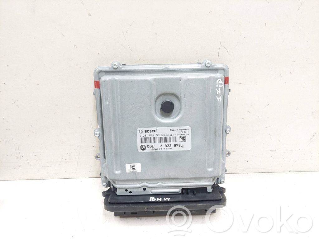 BMW 3 E90 E91 Dzinēja vadības bloks 