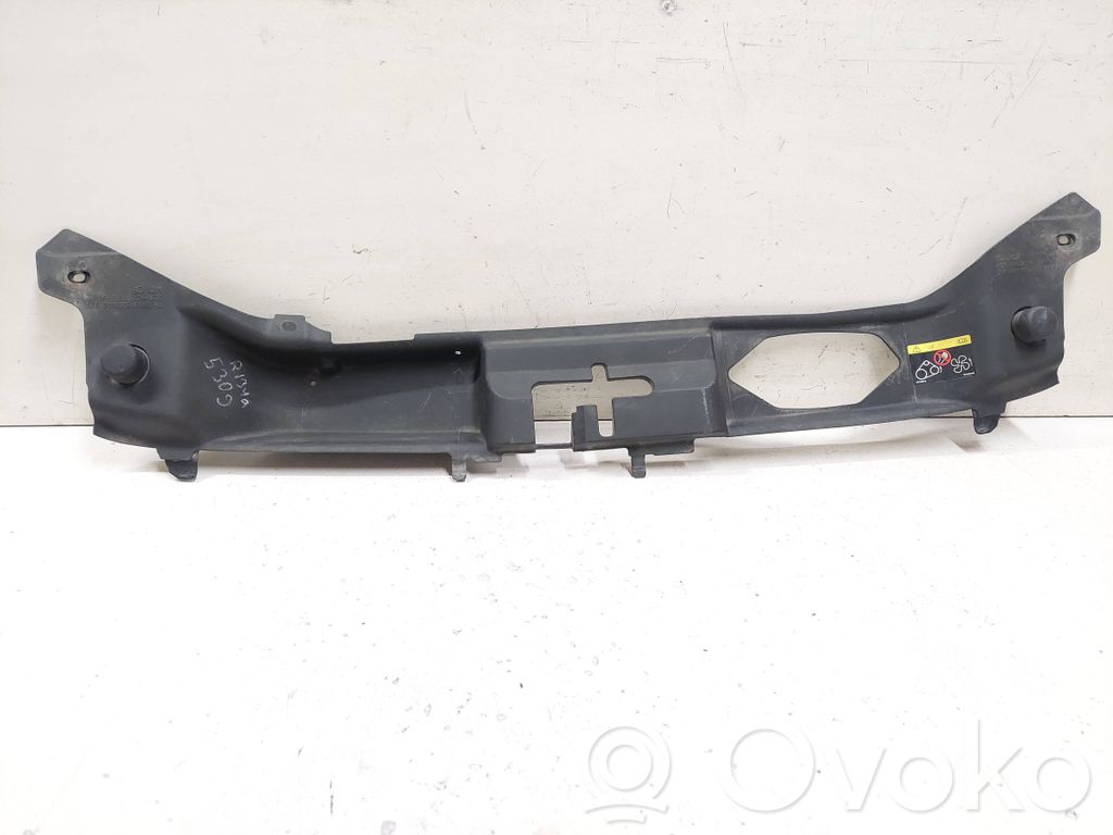 Volvo V50 Viršutinė dalis radiatorių panelės (televizoriaus) 
