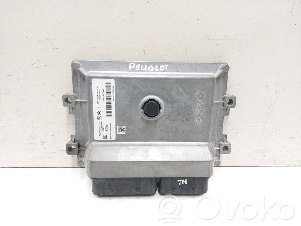Peugeot 208 II Engine control unit/module 
