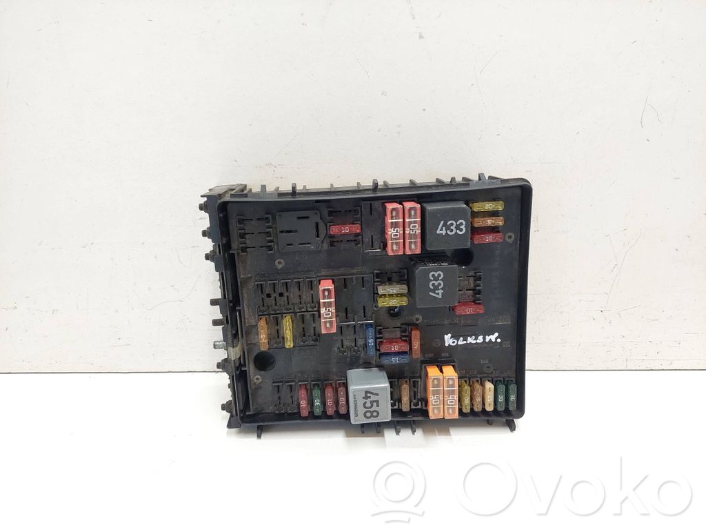 Volkswagen Touran I Fuse box set 