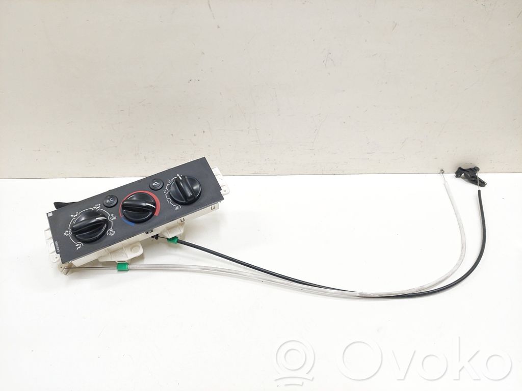Nissan Interstar Unidad de control climatización 