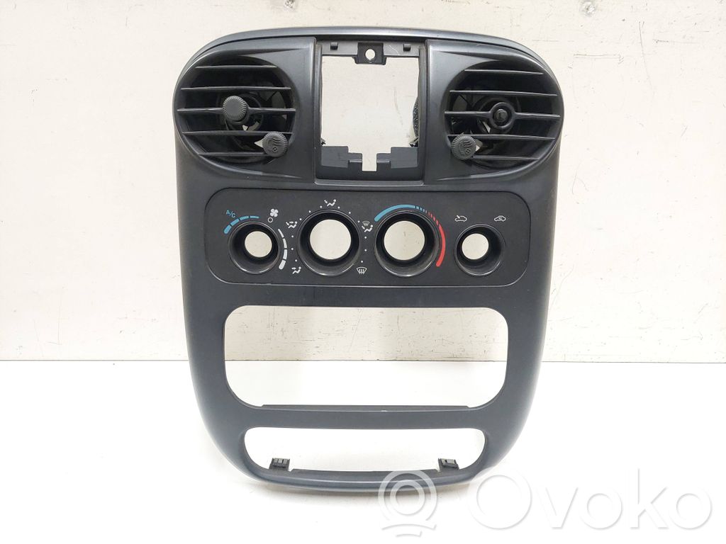 Chrysler PT Cruiser Radio/GPS head unit trim 