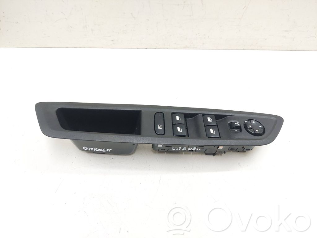 Electric window control switch   98349233ZD,1051624101