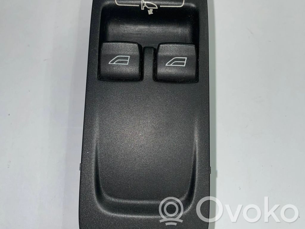 Volvo C30 Electric window control switch 