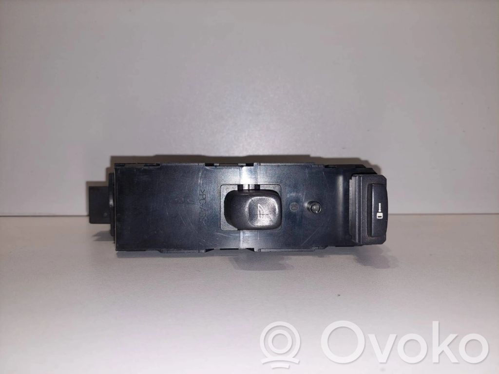 Volvo S60 Electric window control switch 